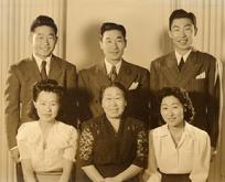 1941 - Los Angeles - Helen Ahn with her five children: R to L Soorah, Helen, Soosan, Ralph, Philip and Philson. 